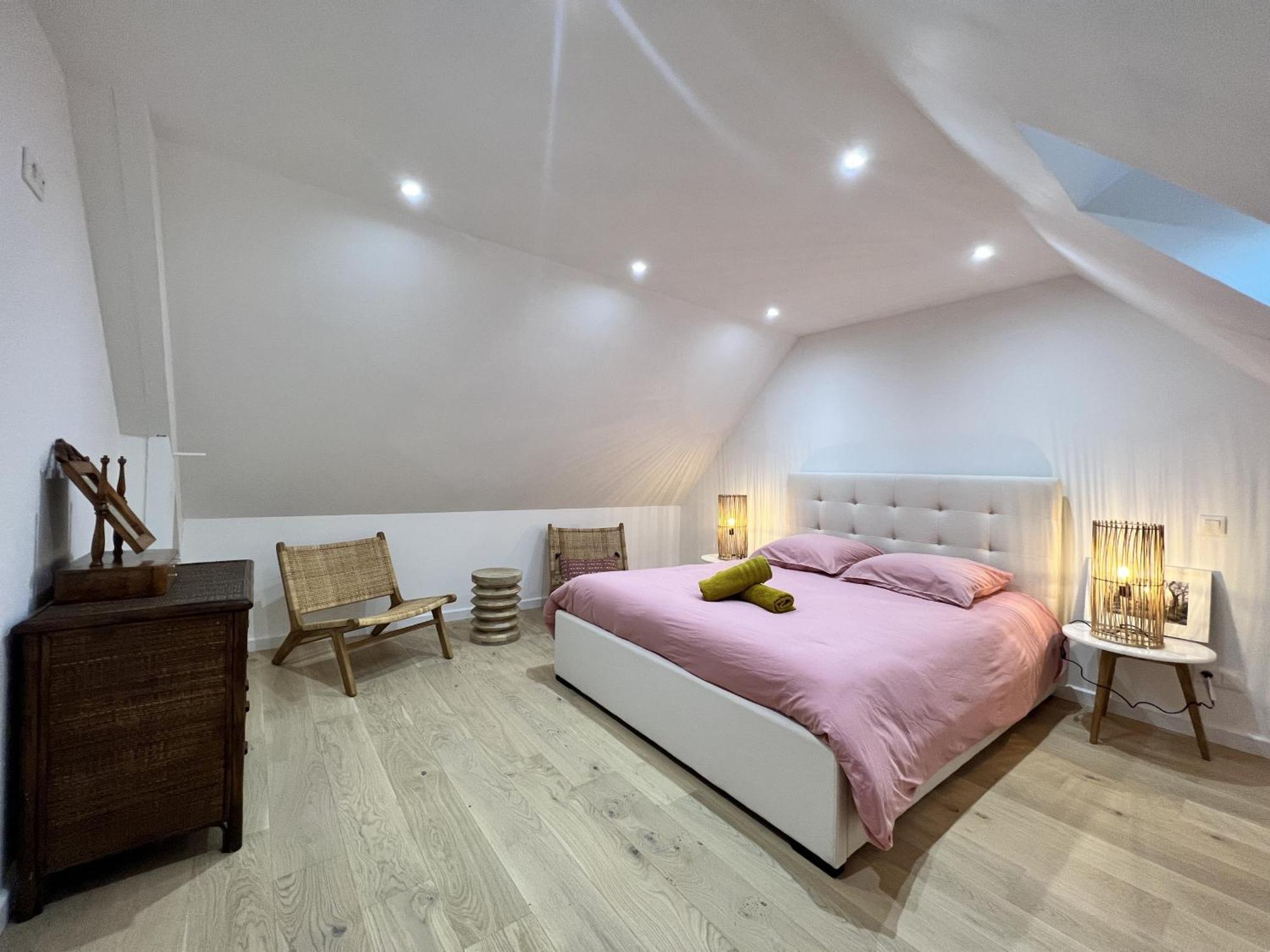 La Maison Du Donjon - Visite Guidee - Reve Au Mans Ballon 外观 照片